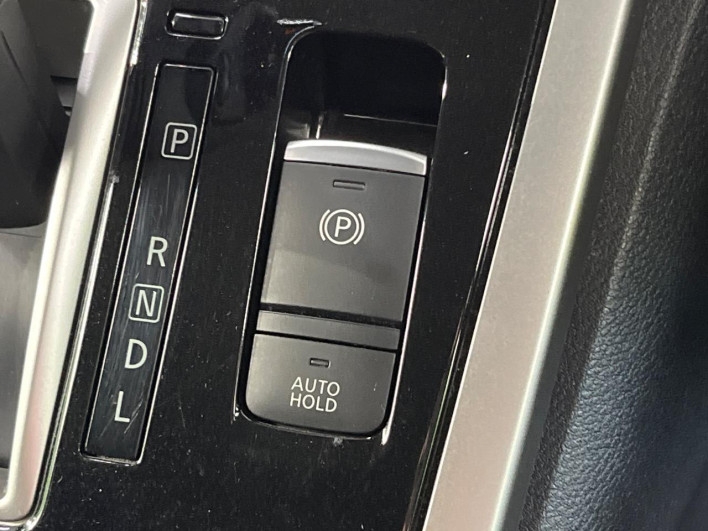 2016 Nissan Serena DAA-GFNC27 (UW-6a1f9a7ecf3bd)[26]