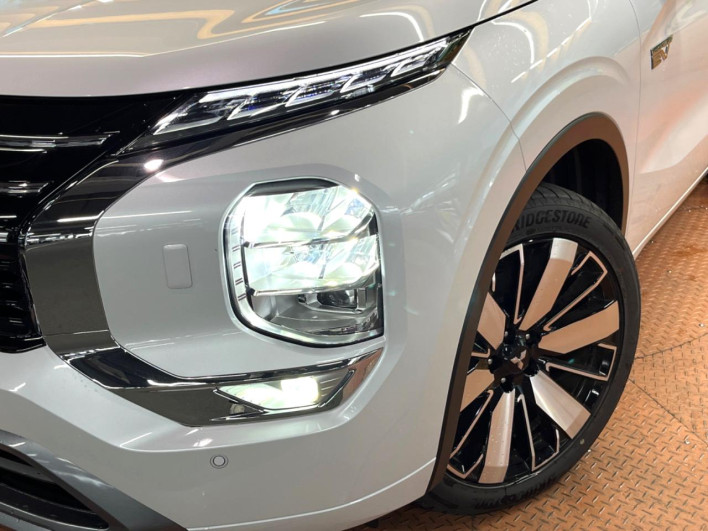 2024 Mitsubishi OUTLANDER PHEV 5LA-GN0W (UW-6a1f9a81d9c80)[20]