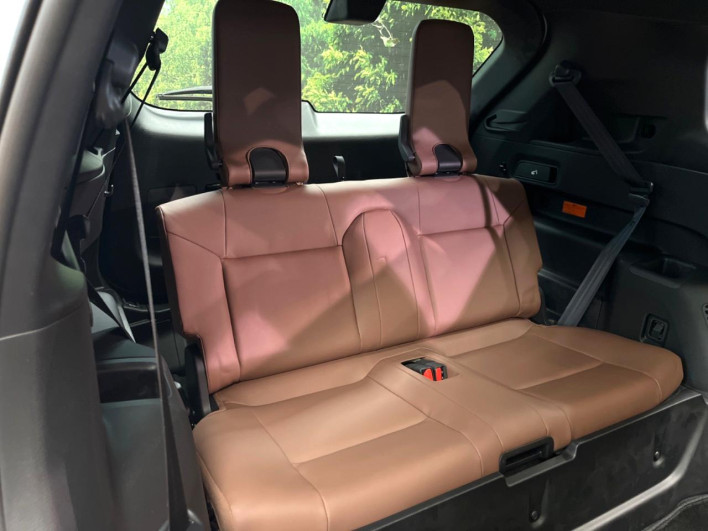 2024 Mitsubishi OUTLANDER PHEV 5LA-GN0W (UW-6a1f9a81d9c80)[11]