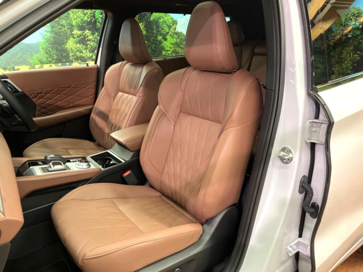 2024 Mitsubishi OUTLANDER PHEV 5LA-GN0W (UW-6a1f9a81d9c80)[14]