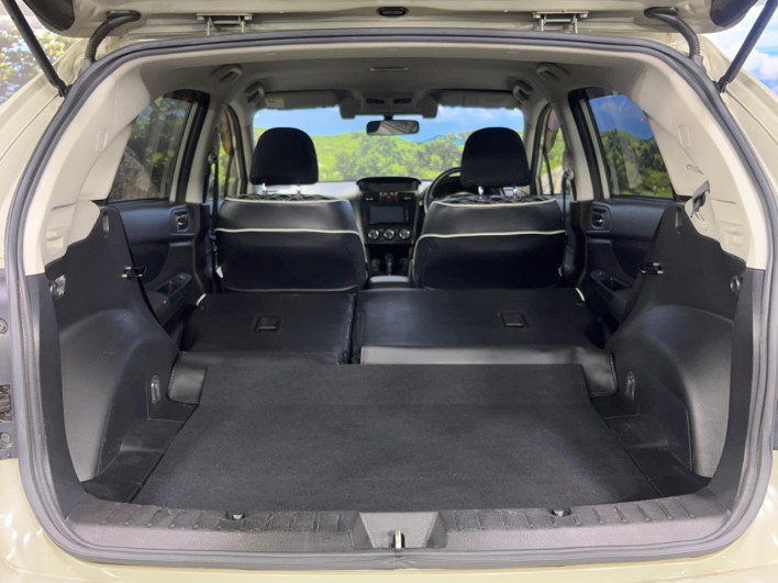 2013 Subaru XV DBA-GP7 (UW-6a1f9a83918d7)[14]