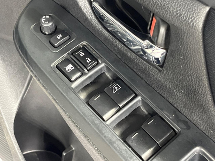 2013 Subaru XV DBA-GP7 (UW-6a1f9a83918d7)[23]