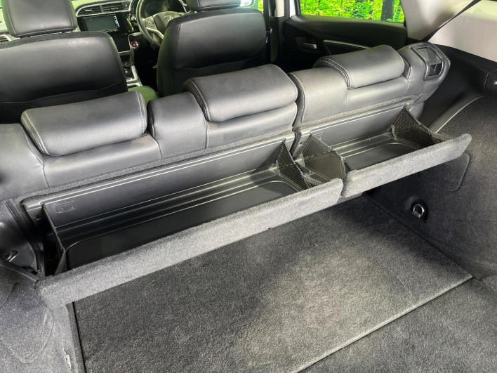 2015 Honda SHUTTLE DAA-GP8 (UW-6a1f9a854841a)[29]
