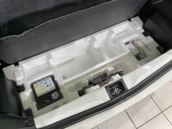 2015 Suzuki Alto Turbo RS DBA-HA36S (UW-6a1f9a8f3246f)[26]