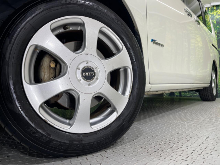 2012 Nissan Serena DAA-HC26 (UW-6a1f9a9091701)[4]