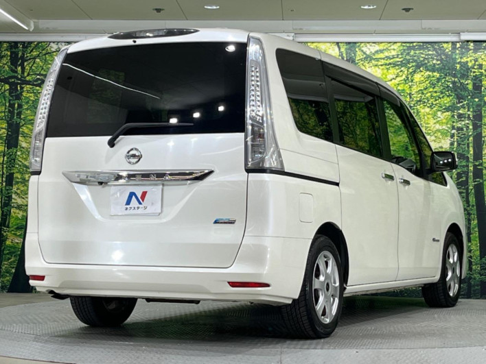 2012 Nissan Serena DAA-HC26 (UW-6a1f9a9091701)[14]
