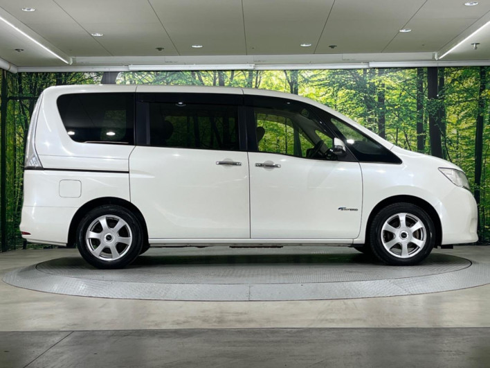 2012 Nissan Serena DAA-HC26 (UW-6a1f9a9091701)[15]