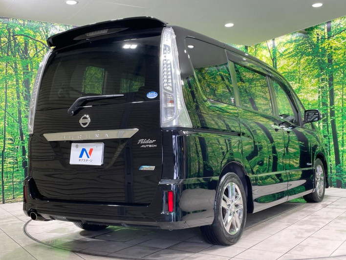 2013 Nissan Serena DAA-HC26 (UW-6a1f9a915130b)[9]