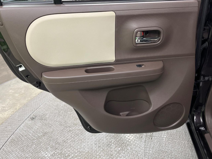 2014 Suzuki Alto Lapin Chocolat DBA-HE22S (UW-6a1f9a9598477)[12]