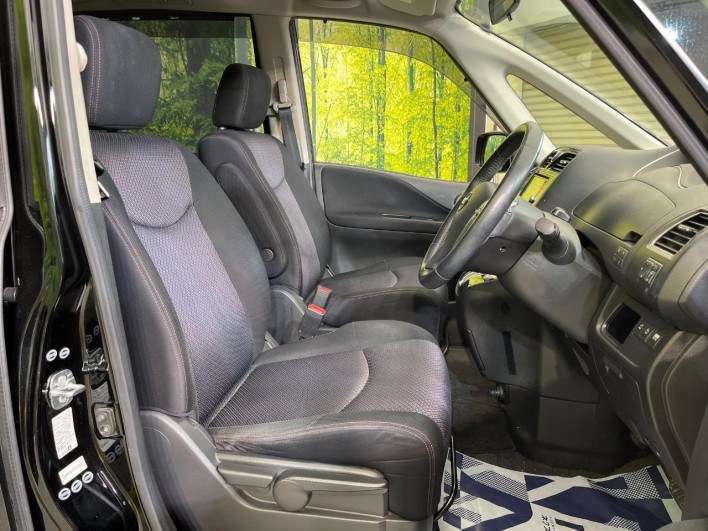 2013 Nissan Serena DAA-HFC26 (UW-6a1f9a99e00ea)[24]