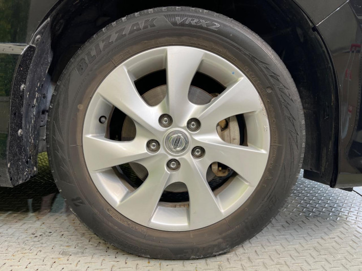 2013 Nissan Serena DAA-HFC26 (UW-6a1f9a99e00ea)[16]