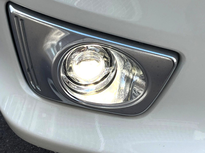 2014 Nissan Serena DAA-HFC26 (UW-6a1f9a9a1eb14)[6]