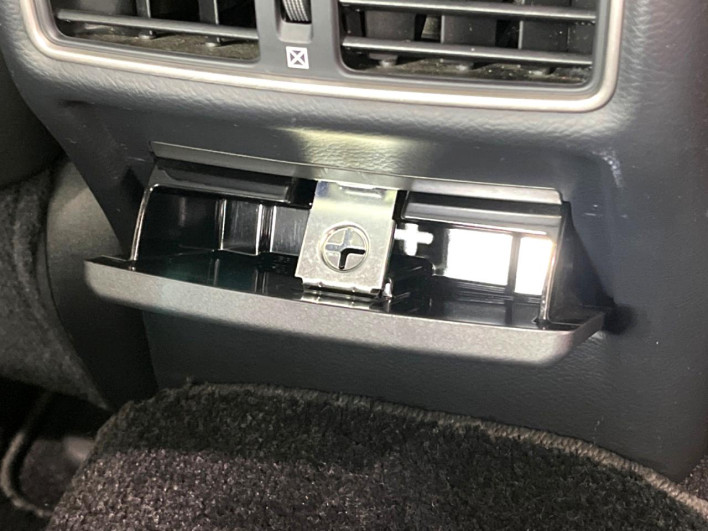2018 Nissan Skyline DAA-HV37 (UW-6a1f9aa17566e)[29]