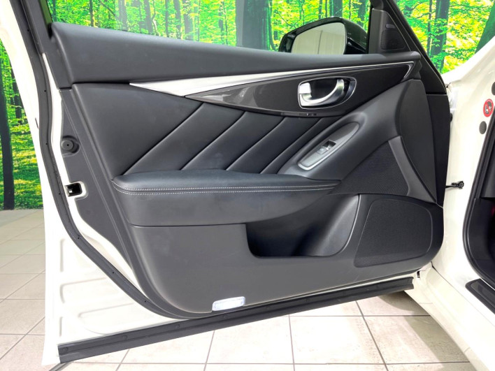 2018 Nissan Skyline DAA-HV37 (UW-6a1f9aa17566e)[28]