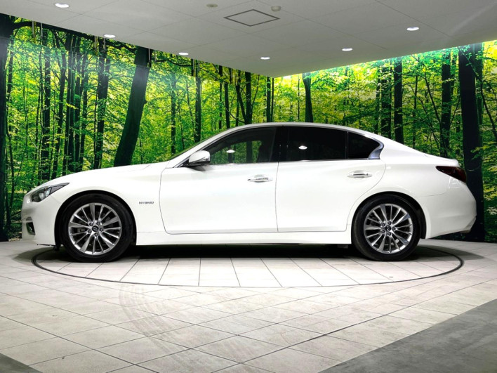 2018 Nissan Skyline DAA-HV37 (UW-6a1f9aa17566e)[17]
