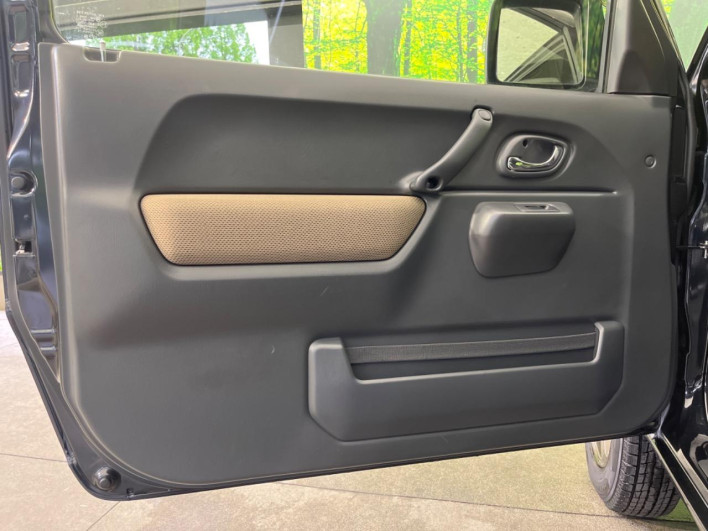 2017 Suzuki Jimny ABA-JB23W (UW-6a1f9aa2bde7f)[23]
