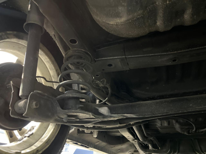 2012 Honda N-BOX CUSTOM DBA-JF1 (UW-6a1f9aab8f41e)[11]