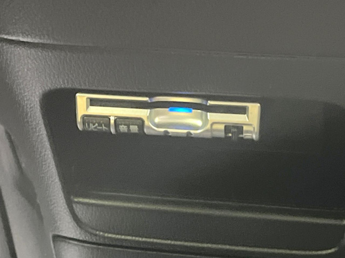2012 Honda N-BOX CUSTOM DBA-JF1 (UW-6a1f9aab93878)[28]