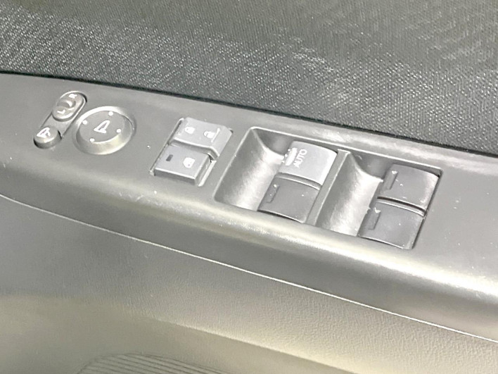 2012 Honda N-BOX CUSTOM DBA-JF1 (UW-6a1f9aab93878)[19]