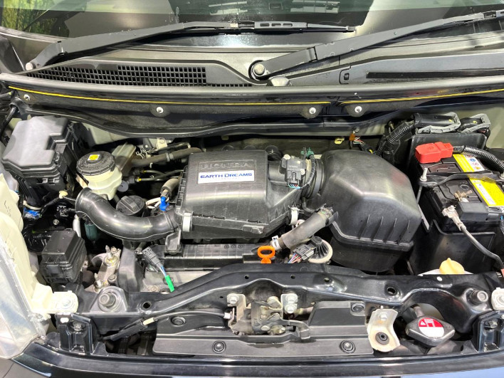 2017 Honda N-BOX DBA-JF1 (UW-6a1f9ab259814)[4]