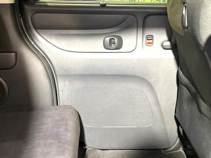 2017 Honda N-BOX DBA-JF1 (UW-6a1f9ab259814)[29]