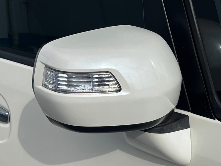 2012 Honda N-BOX CUSTOM DBA-JF1 (UW-6a1f9ab33ad84)[27]
