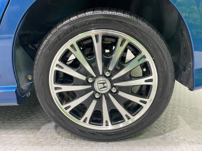 2014 Honda N-BOX CUSTOM DBA-JF1 (UW-6a1f9ab39c1e4)[11]