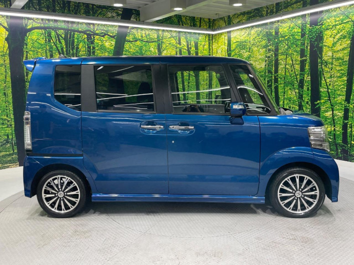 2014 Honda N-BOX CUSTOM DBA-JF1 (UW-6a1f9ab39c1e4)[17]