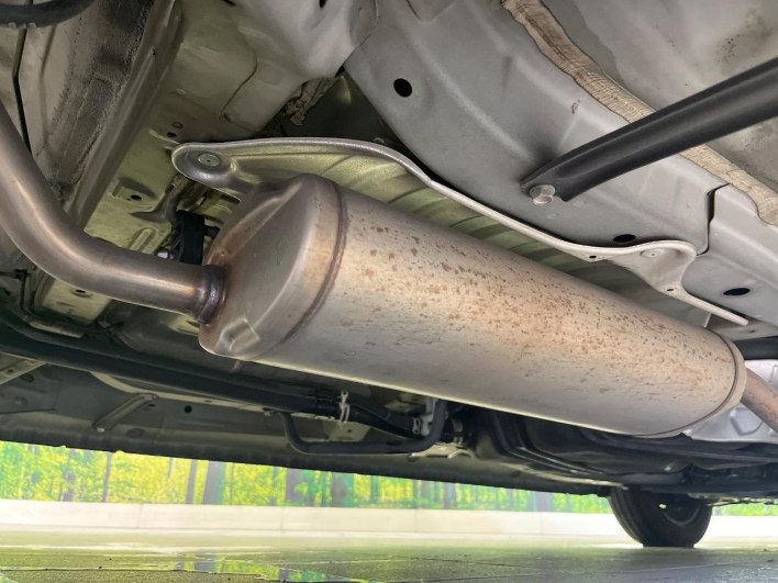 2017 Honda N-BOX Slash DBA-JF1 (UW-6a1f9ab524581)[28]