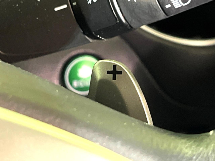 2017 Honda N-BOX CUSTOM DBA-JF2 (UW-6a1f9ab7120db)[25]