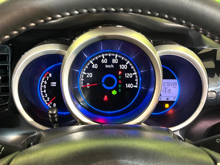 2017 Honda N-BOX CUSTOM DBA-JF2 (UW-6a1f9ab7120db)[29]