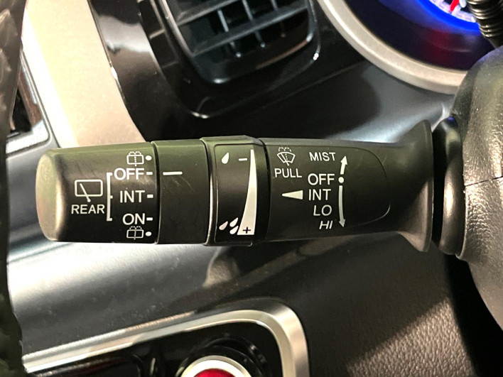 2017 Honda N-BOX CUSTOM DBA-JF2 (UW-6a1f9ab7120db)[28]