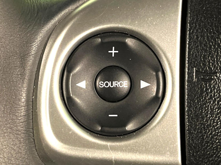 2017 Honda N-BOX CUSTOM DBA-JF2 (UW-6a1f9ab7120db)[23]