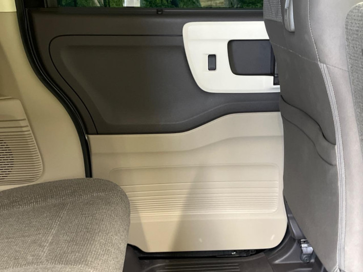 2019 Honda N-BOX DBA-JF3 (UW-6a1f9ab991d8e)[16]