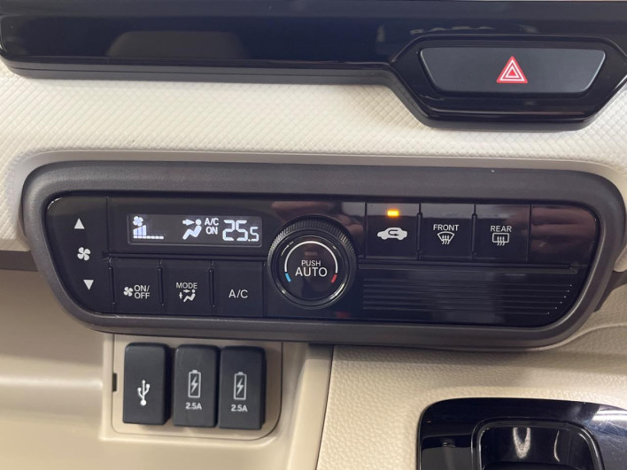 2019 Honda N-BOX DBA-JF3 (UW-6a1f9ab991d8e)[28]