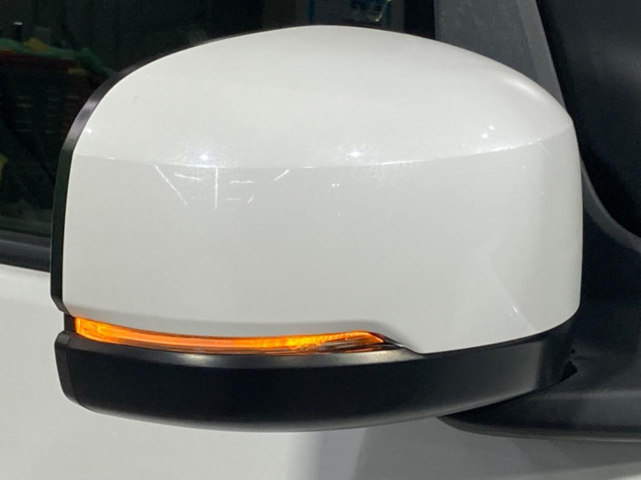 2023 Honda N-BOX CUSTOM 6BA-JF3 (UW-6a1f9ac156f8e)[24]