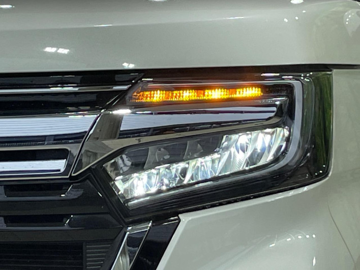 2023 Honda N-BOX CUSTOM 6BA-JF3 (UW-6a1f9ac1727f8)[10]