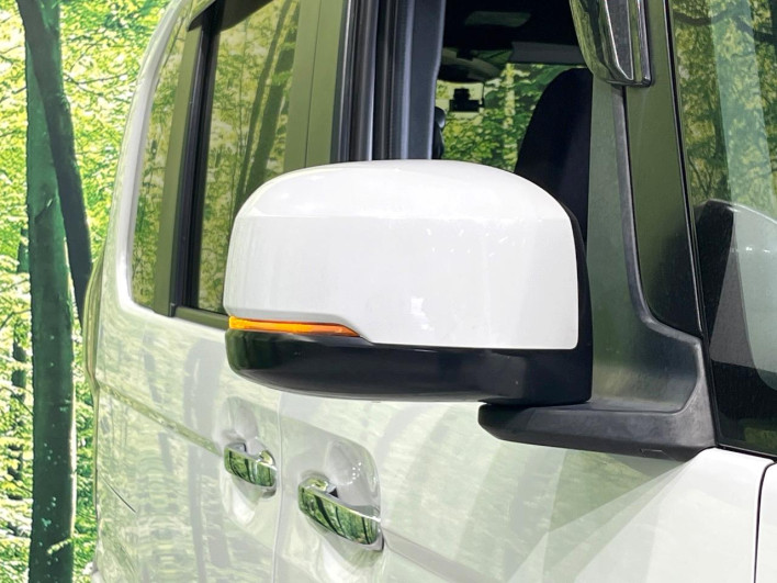 2019 Honda N-BOX CUSTOM DBA-JF4 (UW-6a1f9ac3cd123)[16]