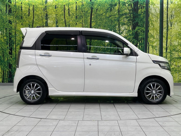 2015 Honda N-WGN Custom DBA-JH1 (UW-6a1f9ad3aeac9)[16]