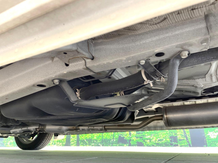 2016 Honda N-WGN Custom DBA-JH1 (UW-6a1f9ad3d66d5)[23]