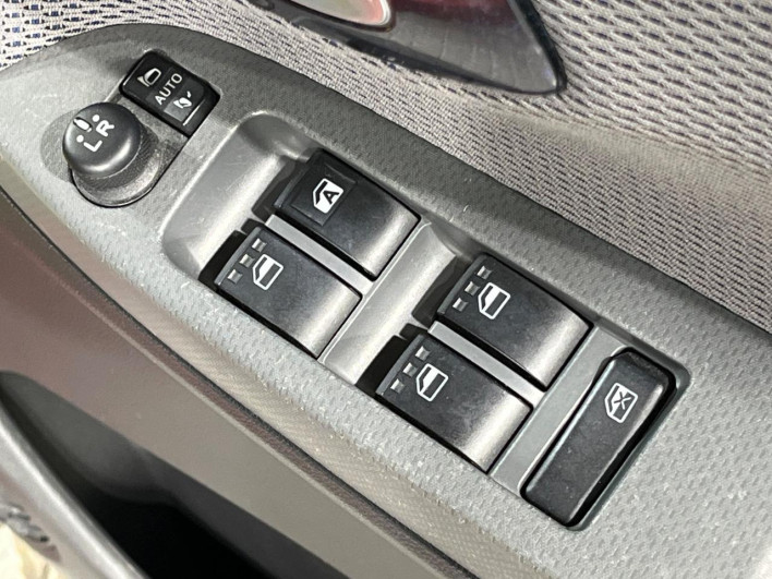 2015 Daihatsu Move DBA-LA150S (UW-6a1f9af055bdf)[8]