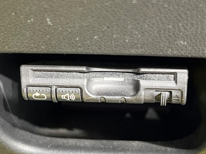 2015 Daihatsu Move DBA-LA150S (UW-6a1f9af055bdf)[10]