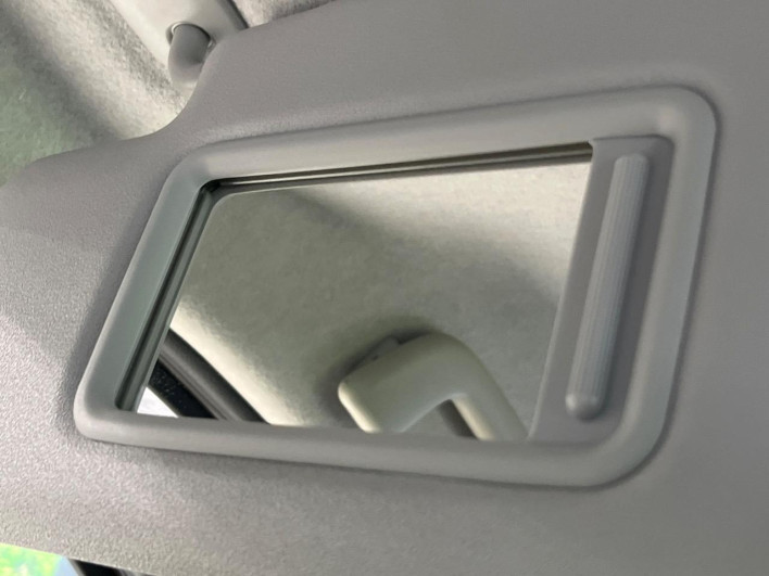 2020 Daihatsu Cast DBA-LA250S (UW-6a1f9af49cc8a)[11]
