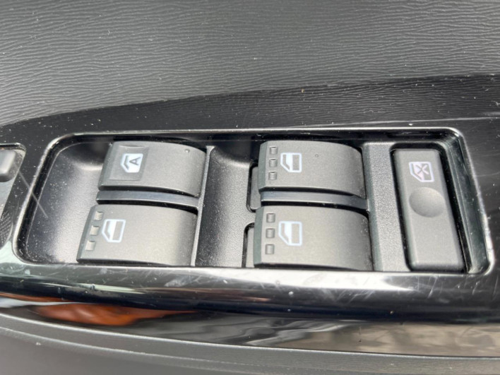 2014 Daihatsu Tanto DBA-LA600S (UW-6a1f9afc7d314)[9]