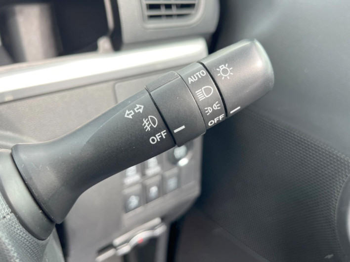 2014 Daihatsu Tanto DBA-LA600S (UW-6a1f9afc7d314)[21]