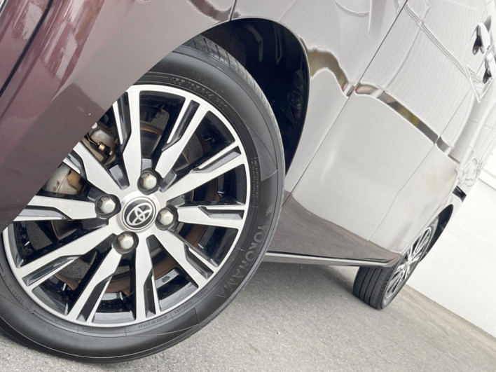 2020 Toyota Pixis Mega DBA-LA700A (UW-6a1f9b078e0d5)[5]