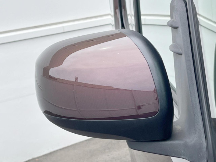 2020 Toyota Pixis Mega DBA-LA700A (UW-6a1f9b078e0d5)[10]