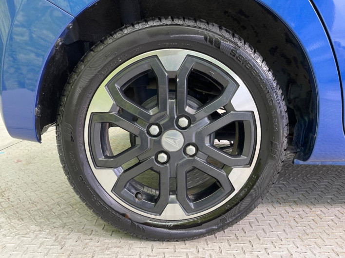 2017 Daihatsu Wake DBA-LA700S (UW-6a1f9b0995b38)[20]