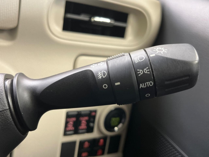 2018 Daihatsu Move Canbus 5BA-LA800S (UW-6a1f9b0d084f3)[19]