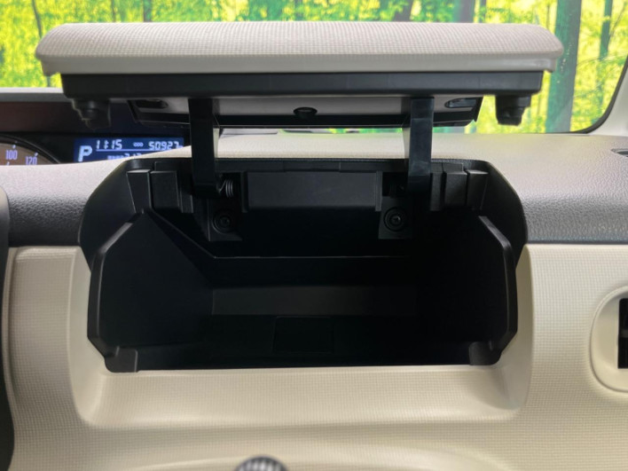 2018 Daihatsu Move Canbus 5BA-LA800S (UW-6a1f9b0d084f3)[21]